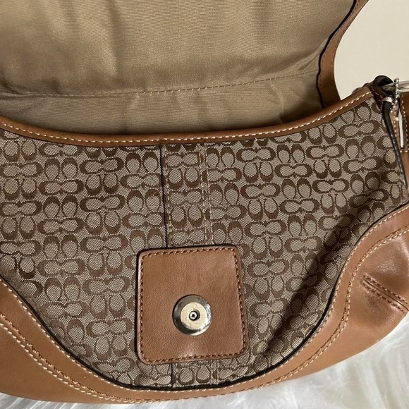 Coach Soho Signature Khaki Brown Leather Flap Baguette Shoulder Bag F10925 - Picture 3 of 8